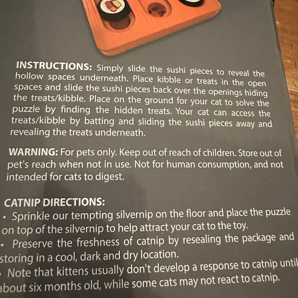 Quirky kitty educational cat toy